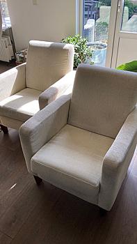 Twee armchairs 85 x 70 x 80 cm