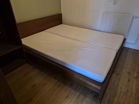 Bed 180 x 220 cm including Emma mattresses