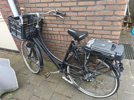 Old mom bike with seat