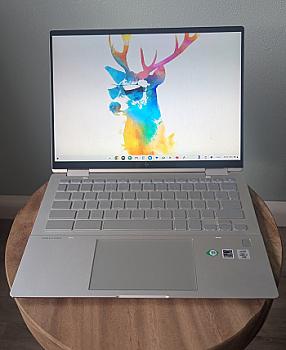 HP Chromebook in very good condition ( school , personal use )