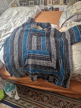 Светр XL