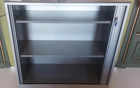 Roller shutter cabinet