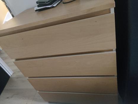 Chest of drawers
